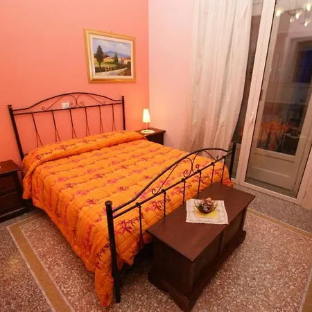 Frühstückspension Globetrotter Ortigia 3*
